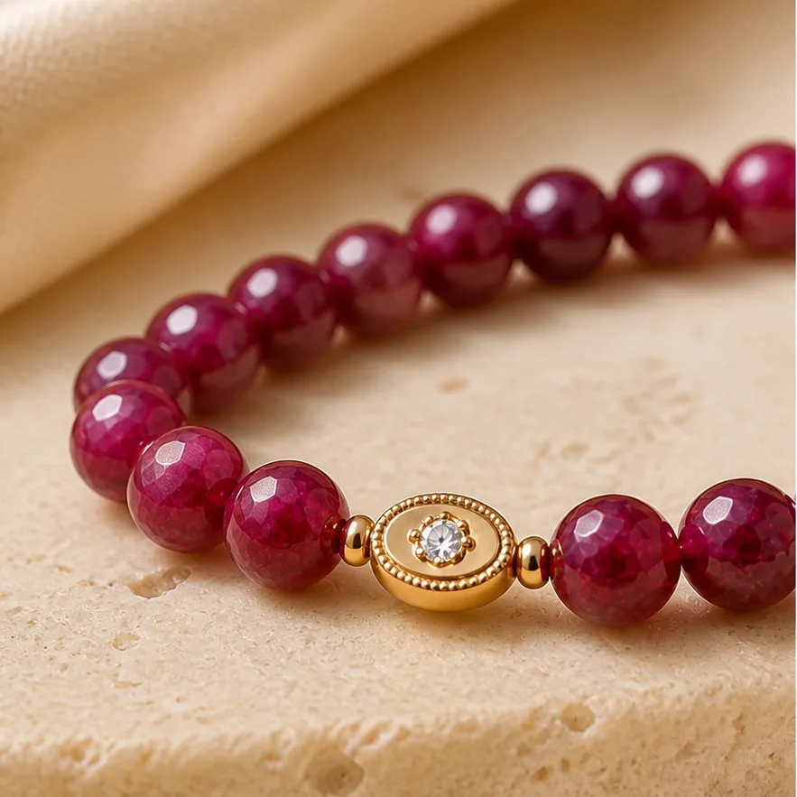 Vòng tay Ruby RB04 Hạt giác - ảnh cận cảnh chi tiết