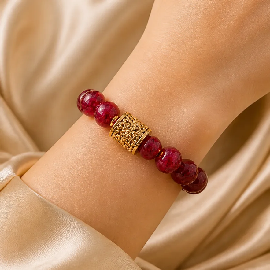 Vòng tay Ruby RB06 Cao cấp - ảnh sử dụng thực tế